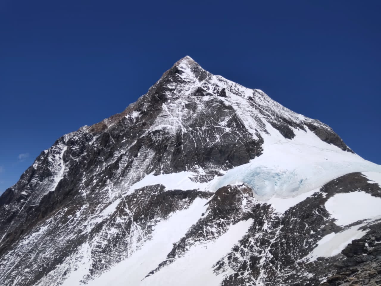 Эдуард Кубатов - первый этнический кыргыз, побывавший на вершине Эвереста. | Vizitka